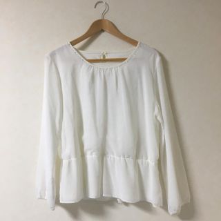 ジェイプレスレディス(J.PRESS LADIES)のＪプレス ホワイト トップス Ｔ13 大きい フォーマル 新品タグ付き 長袖 (カットソー(長袖/七分))