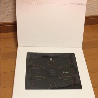 シックスパッド(SIXPAD)のシックスパッド アブズフィット2(SIXPAD Abs Fit2）(トレーニング用品)