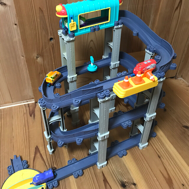 Takara Tomy - チャギントン ダイキャスト ぐるぐるビッグ Takara Tomy - チャギントン ダイキャスト ぐるぐるビッグ
