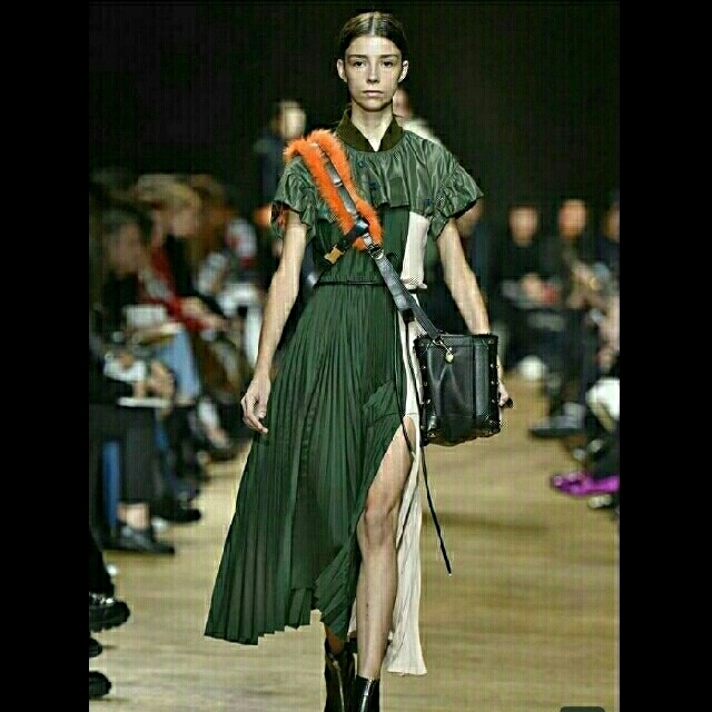 sacai - sacai プリーツ ワンピース ドレス の通販 by sui's shop