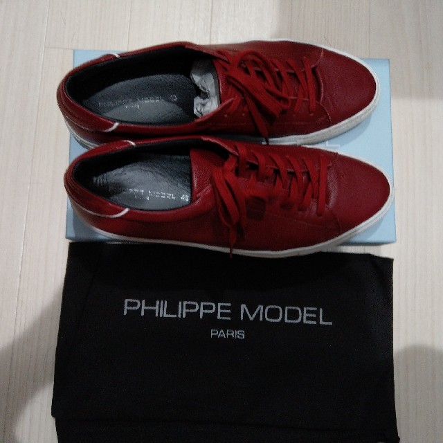 PHILIPPE MODEL(フィリップモデル)のPHILIPPE MODEL　フィリップモデル　43 ボルドー メンズの靴/シューズ(スニーカー)の商品写真