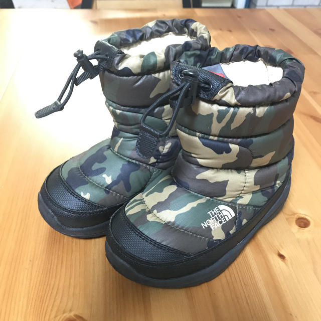 THE NORTH FACE(ザノースフェイス)のノースフェイス ヌプシ キッズ/ベビー/マタニティのキッズ靴/シューズ(15cm~)(ブーツ)の商品写真