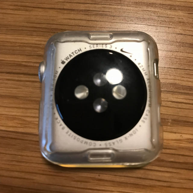 Apple(アップル)のアップルウォッチ3 GPSモデル 42mm バンド3本、ケーブル2本、カバー付き メンズの時計(腕時計(デジタル))の商品写真