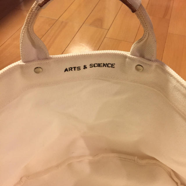 YAECA(ヤエカ)のアーツ&サイエンスのキャンバスバッグ レディースのバッグ(トートバッグ)の商品写真