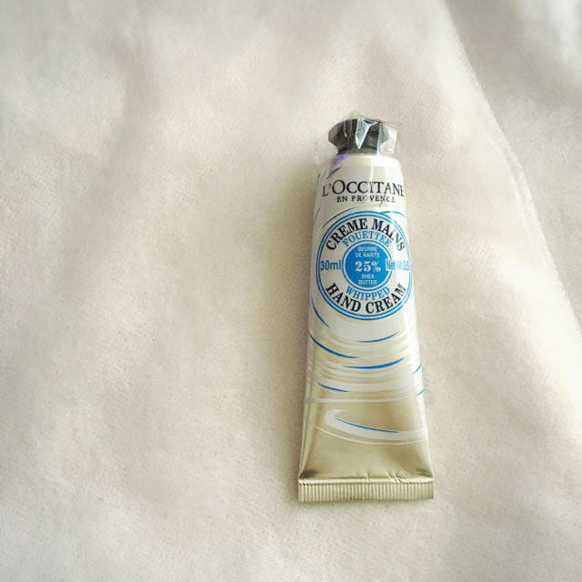 L'OCCITANE(ロクシタン)のロクシタン ハンドクリーム コスメ/美容のボディケア(ハンドクリーム)の商品写真