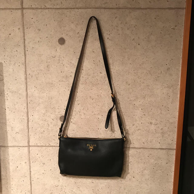 プラダ  PRADA  ショルダーバッグ