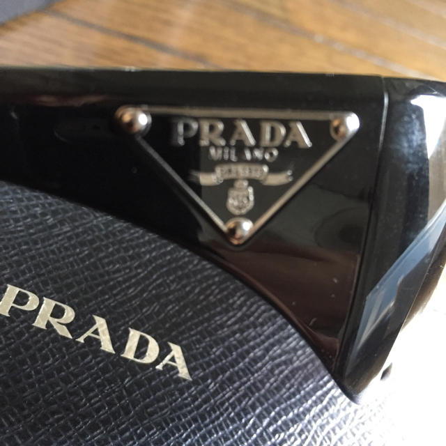 PRADA(プラダ)のPRADA サングラス メンズのファッション小物(サングラス/メガネ)の商品写真