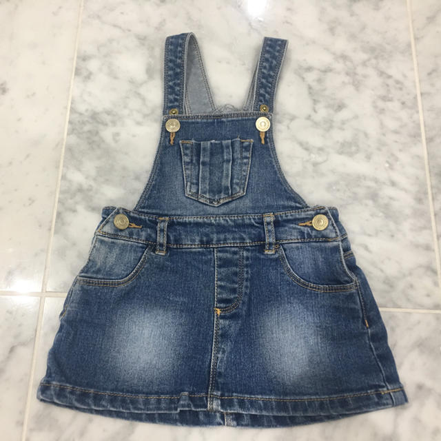 ZARA KIDS(ザラキッズ)のZARA baby、ザラ、デニムワンピース、86cm キッズ/ベビー/マタニティのベビー服(~85cm)(ワンピース)の商品写真