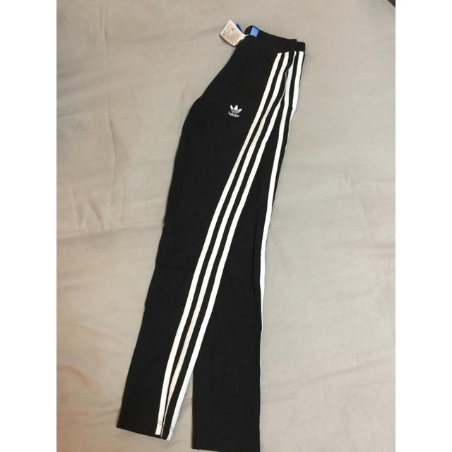 adidas(アディダス)のAdidas Original Leggins レディースのトップス(トレーナー/スウェット)の商品写真