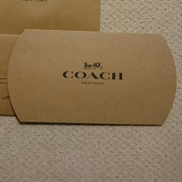 COACH(コーチ)のコーチ 包装用 箱 box 
小物用 インテリア/住まい/日用品のオフィス用品(ラッピング/包装)の商品写真