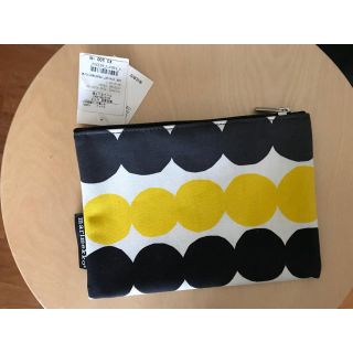 マリメッコ(marimekko)のmarimekko 新品未使用 フラットポーチ(ポーチ)