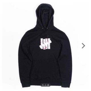 アンディフィーテッド(UNDEFEATED)の【早い者勝ち！】UNDEFEATED パーカー M(パーカー)