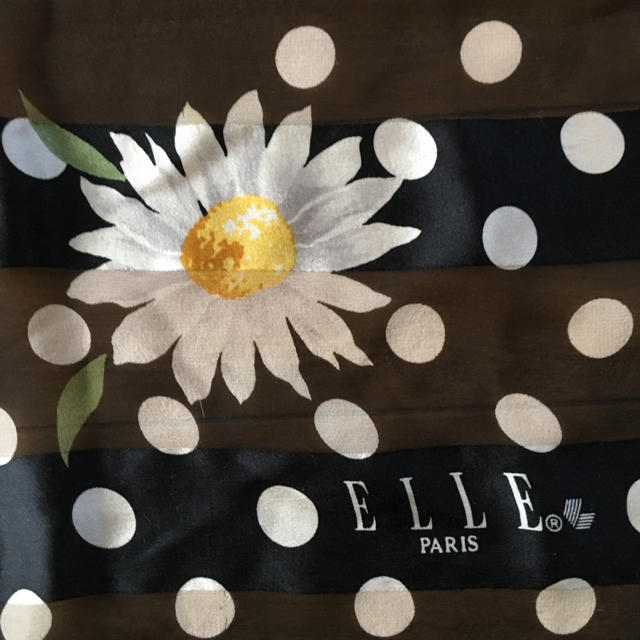 ELLE(エル)のELLEスカーフ未使用 レディースのファッション小物(バンダナ/スカーフ)の商品写真