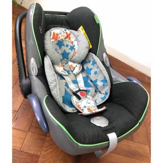 マキシコシ(Maxi-Cosi)のマキシコシ　maxi-cosi カブリオフィックス　(自動車用チャイルドシート本体)