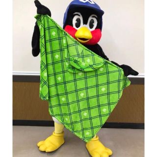 トウキョウヤクルトスワローズ(東京ヤクルトスワローズ)の《未開封》ヤクルト スワローズ もこもこ フード ポンチョ(応援グッズ)