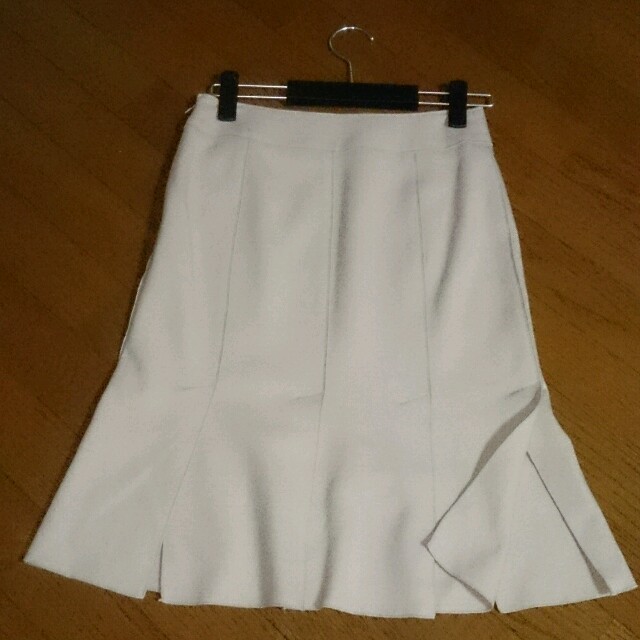 ICB(アイシービー)のパネルスカート値下げ レディースのスカート(ひざ丈スカート)の商品写真