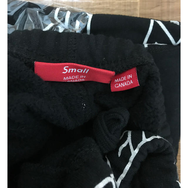 Supreme(シュプリーム)のしど様専用 Supreme Repeat Sweatpants S サイズ メンズのパンツ(その他)の商品写真