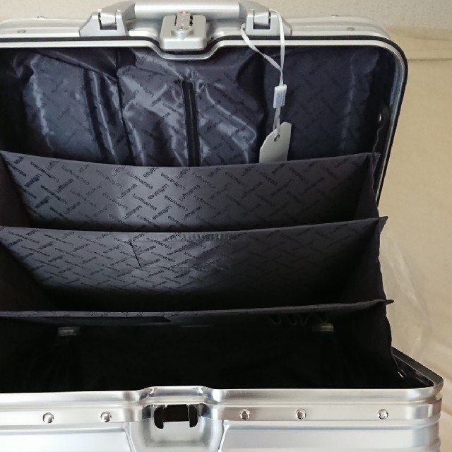 RIMOWA×Lufthansa(リモワ×ルフトハンザ)ビジネストローリー26L