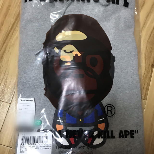 A BATHING APE(アベイシングエイプ)のエイプ×コナン コラボパーカー メンズのトップス(パーカー)の商品写真