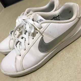 ナイキ(NIKE)のNIKE ナイキスニーカー (スニーカー)