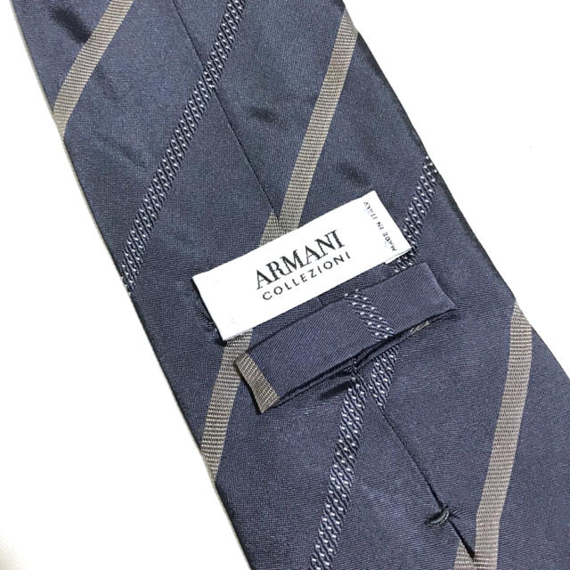 ARMANI COLLEZIONI(アルマーニ コレツィオーニ)の定1.9万美品 アルマーニコレッツォーニ レジメンシルクネクタイ メンズのファッション小物(ネクタイ)の商品写真