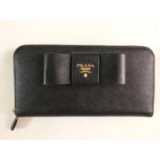 プラダ(PRADA)のPRADA サフィアーノ長財布 リボン ラウンドジップ(財布)