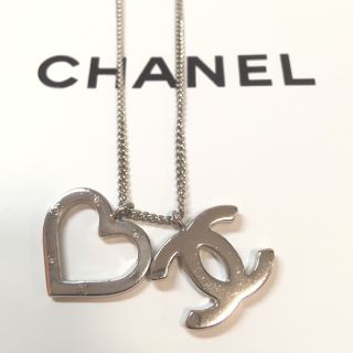 シャネル(CHANEL)のシャネル　ハート　ネックレス　シルバー色(ネックレス)