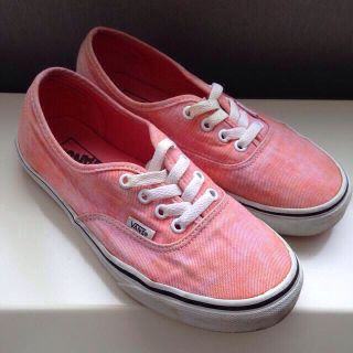 ヴァンズ(VANS)のVANS ピンク スニーカー (スニーカー)