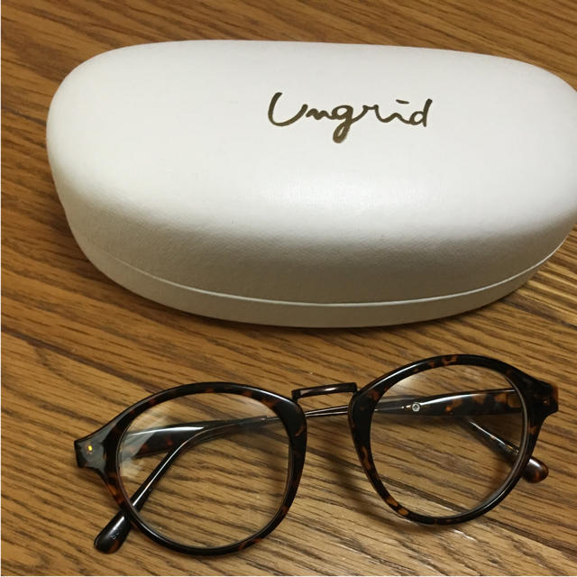 Ungrid(アングリッド)のUngrid ヴィンテージだてメガネ レディースのファッション小物(サングラス/メガネ)の商品写真