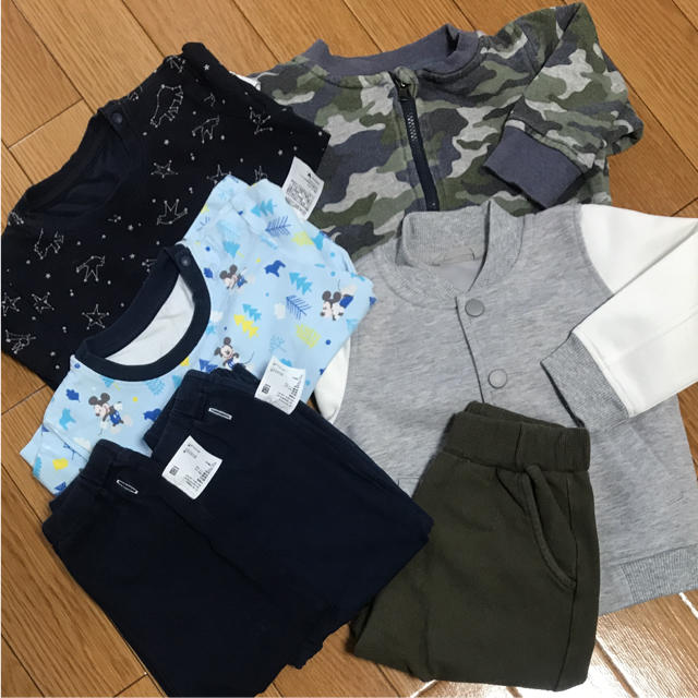 UNIQLO(ユニクロ)の男の子80サイズ☆ 23点set キッズ/ベビー/マタニティのベビー服(~85cm)(その他)の商品写真