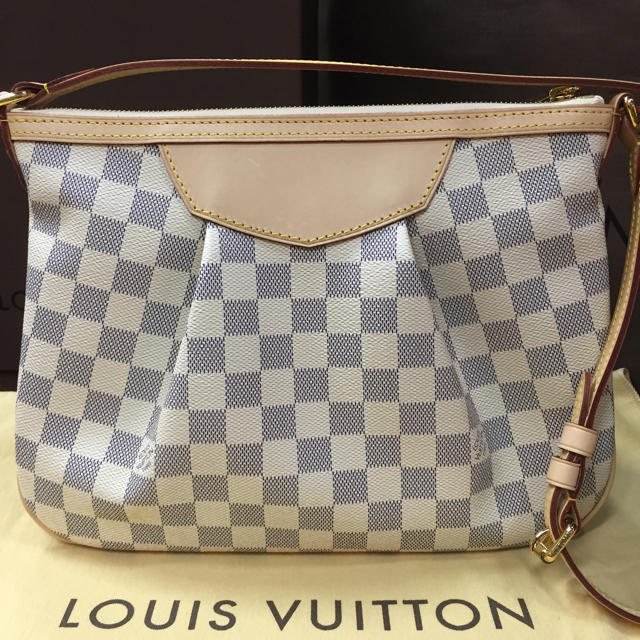 LOUIS VUITTON(ルイヴィトン)の未使用⭐︎ヴィトン ダミエ シラクーサ PM ⭐︎ショルダーバッグ  レディースのバッグ(ショルダーバッグ)の商品写真