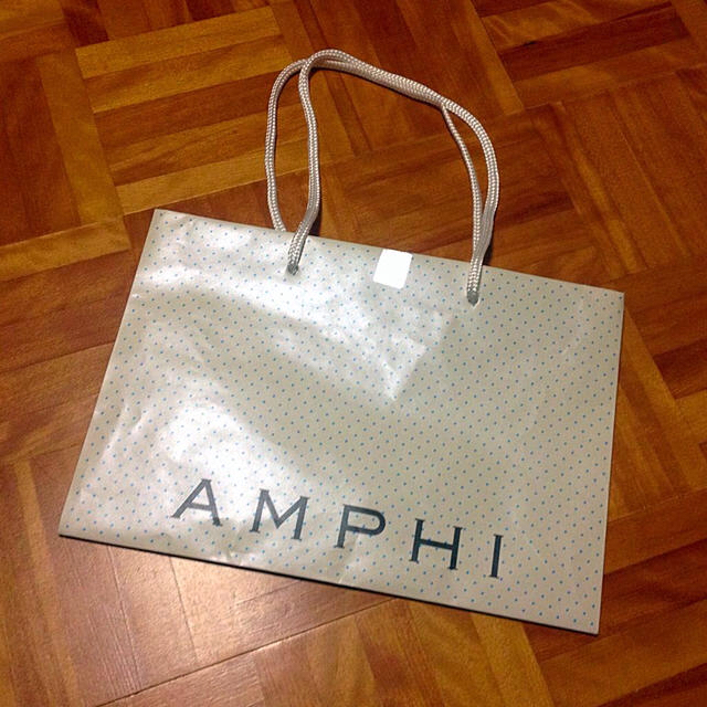 AMPHI(アンフィ)のAMPHI ショップ袋 紙袋 レディースのバッグ(ショップ袋)の商品写真