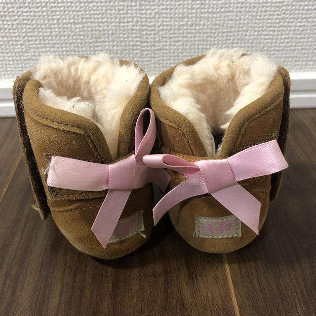 UGG(アグ)のmayu様専用 キッズ/ベビー/マタニティのベビー靴/シューズ(~14cm)(ブーツ)の商品写真