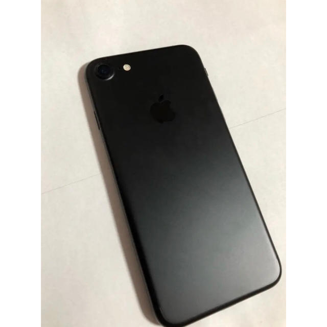 iPhone(アイフォーン)のiPhone 7 Black 128 GB au 本日限定値下げ スマホ/家電/カメラのスマートフォン/携帯電話(スマートフォン本体)の商品写真