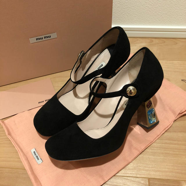 お取り置きです!! 超美品❤️ miumiu カラーストーンパンプス 38.5