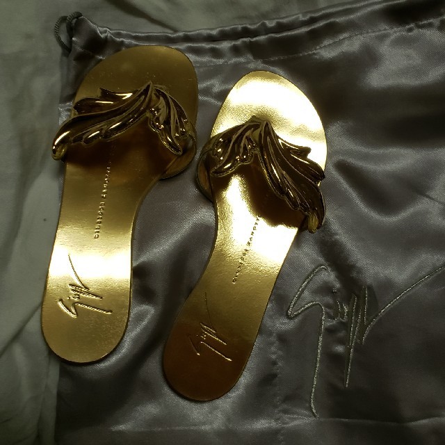 GIUSEPPEZANOTTI ジュゼッペザノッティサンダル美品! | opticorp.com.bo