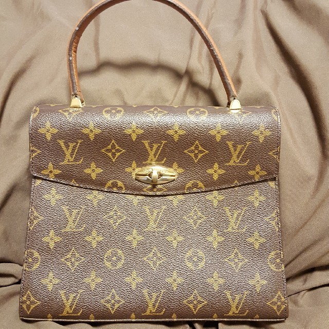 LOUIS VUITTON　台形バッグ