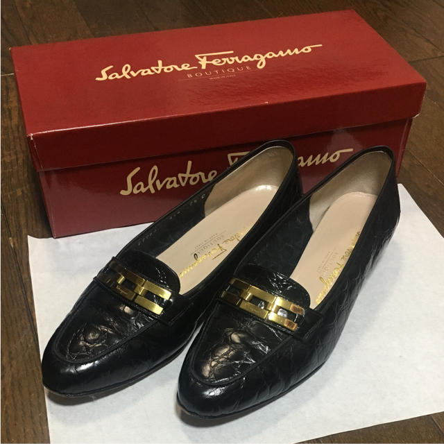 Salvatore Ferragamo(サルヴァトーレフェラガモ)のフェラガモのローファー レディースの靴/シューズ(ローファー/革靴)の商品写真