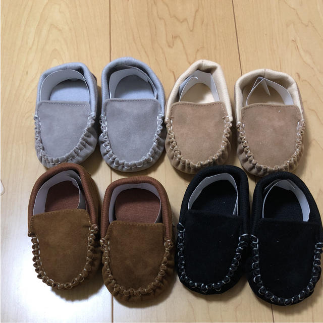 UGG(アグ)の新品♦︎ベビーシューズ♦︎モカシン♦︎ファーストシューズ キッズ/ベビー/マタニティのベビー靴/シューズ(~14cm)(フラットシューズ)の商品写真