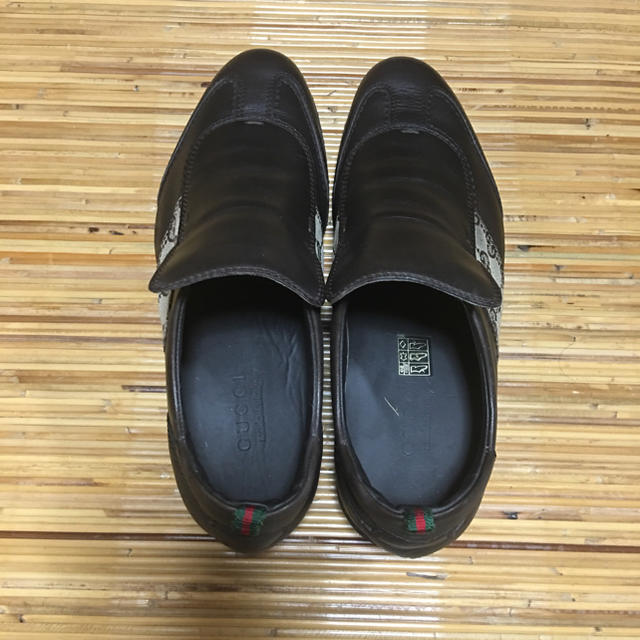 Gucci(グッチ)のGUCCI 靴 スリッポン メンズの靴/シューズ(スニーカー)の商品写真