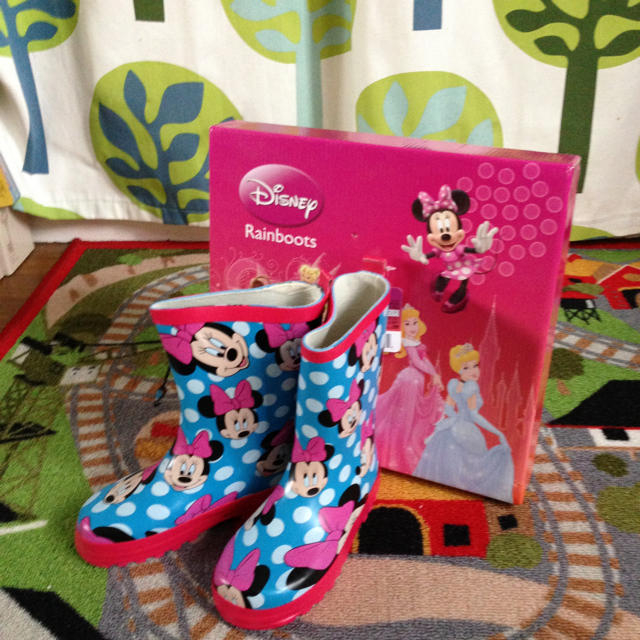 Disney(ディズニー)の子どもレインブーツ キッズ/ベビー/マタニティのキッズ靴/シューズ(15cm~)(その他)の商品写真