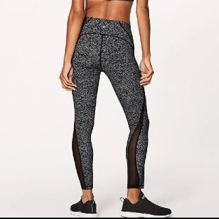 ルルレモン(lululemon)の新品 lulu lemon size6 TRAIN TIMES 7/8 PANT(ヨガ)