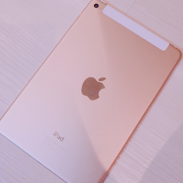 iPad(アイパッド)のiPad　mini4 スマホ/家電/カメラのPC/タブレット(タブレット)の商品写真