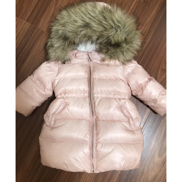 babyGAP(ベビーギャップ)のベビーGAP ダウンコート キッズ/ベビー/マタニティのベビー服(~85cm)(ジャケット/コート)の商品写真