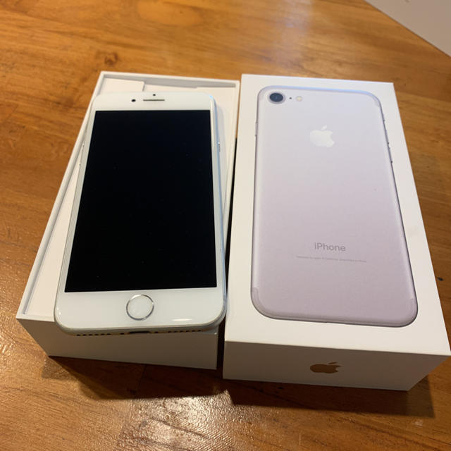iPhone - 【tos様専用】iPhone7 128GB silver SIMフリー