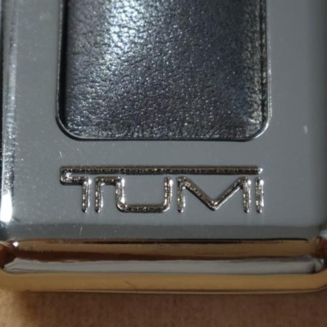 TUMI(トゥミ)の【新品/未使用】TUMI　キーホルダー（シルバー）　送料無料 メンズのファッション小物(キーホルダー)の商品写真