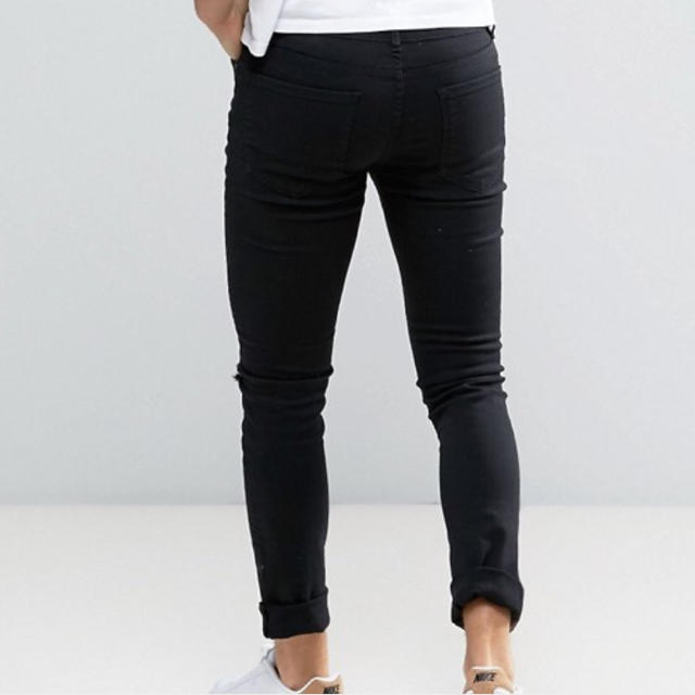 asos(エイソス)の[ASOS] ダメージジーンズ 黒 スキニー ストレッチ メンズのパンツ(デニム/ジーンズ)の商品写真