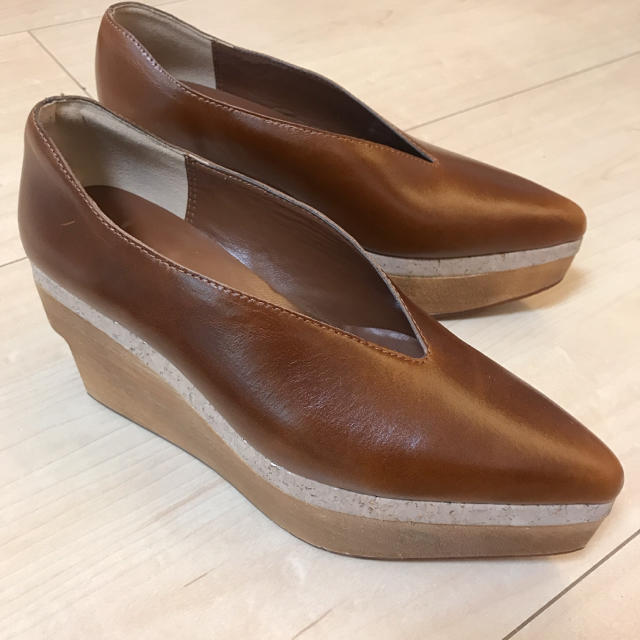 Ameri VINTAGE  WOOD PLATFORM PUMPS