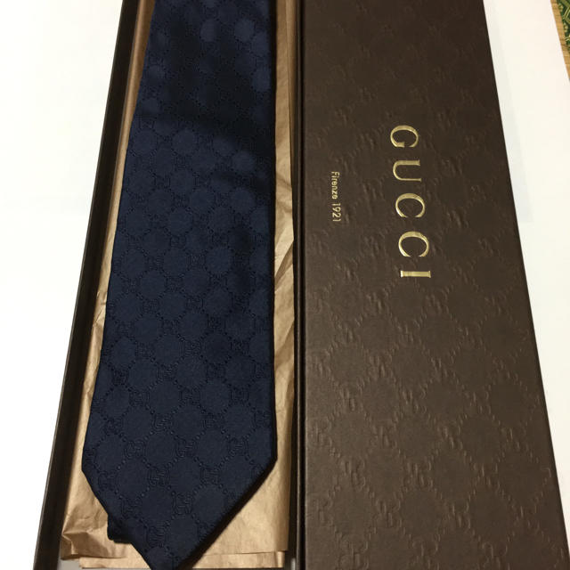 Gucci(グッチ)の【新品、未使用】定番 グッチ ネクタイ メンズのファッション小物(ネクタイ)の商品写真