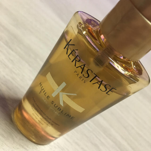 KERASTASE(ケラスターゼ)のケラスターゼ 洗い流さないヘアトリートメント コスメ/美容のヘアケア/スタイリング(トリートメント)の商品写真